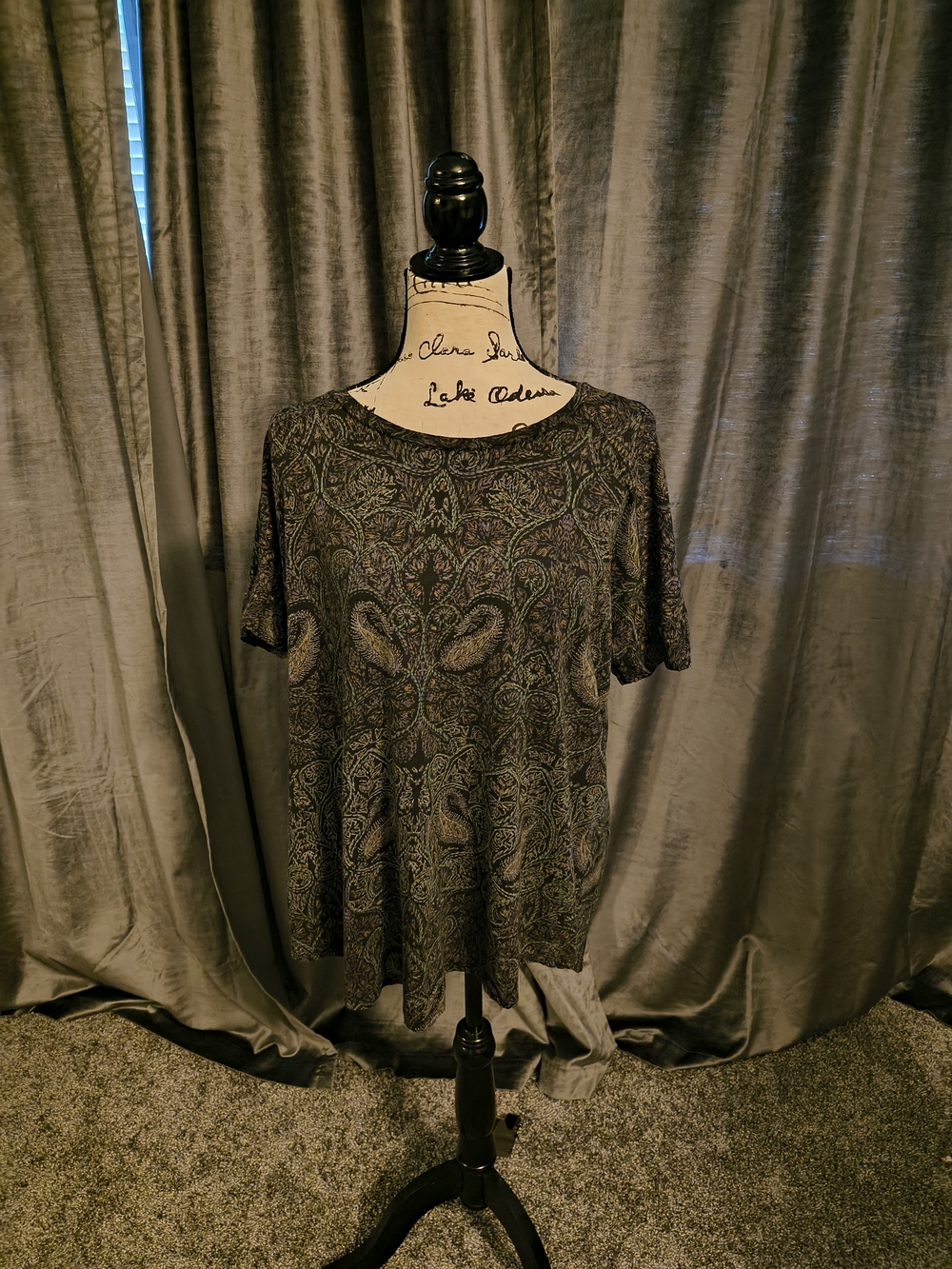 Lucky Brand Black Paisley Short-Sleeve Swing Knit Top